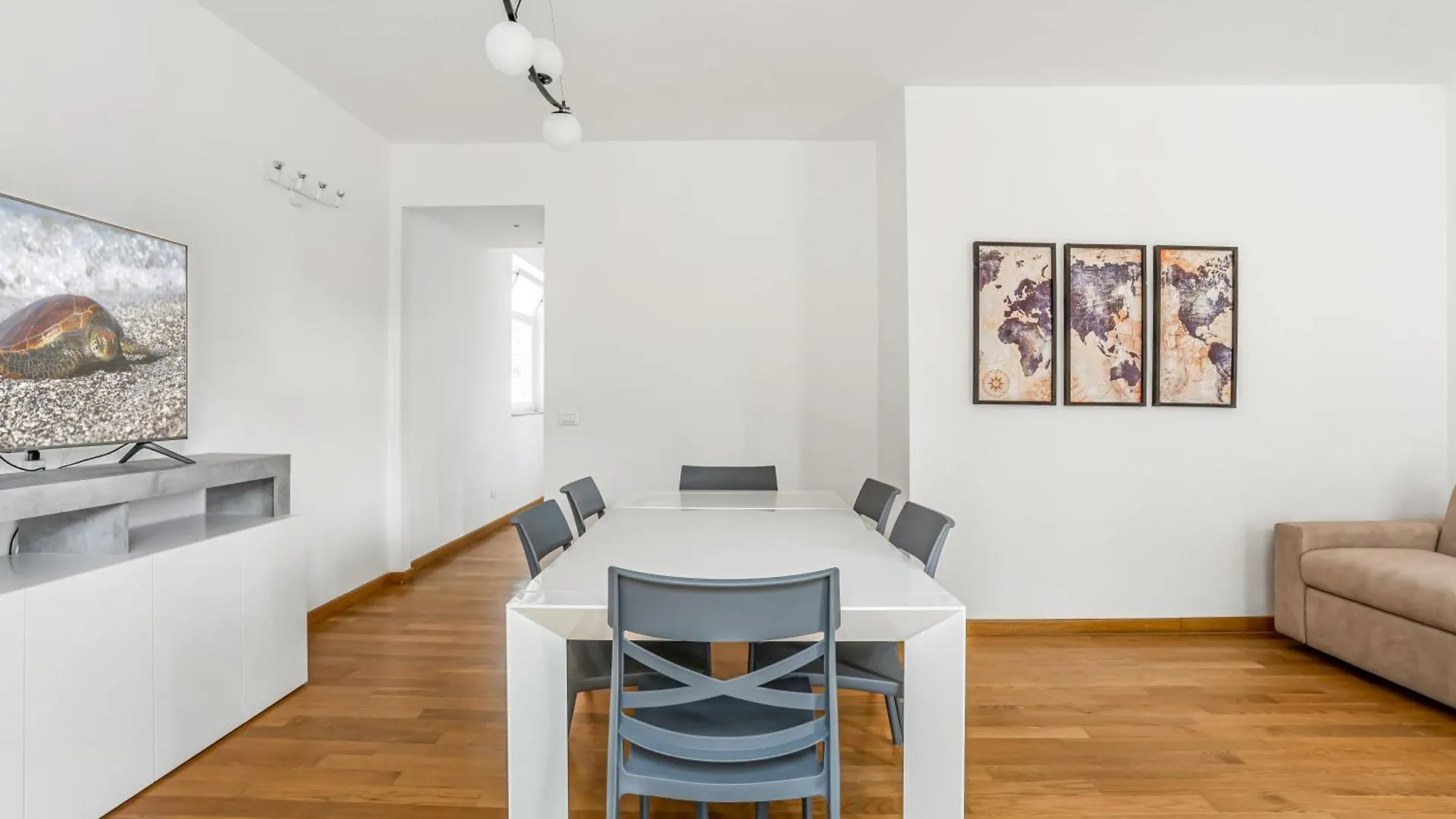 Your Florence Gems - Ponte Vecchio Apartments 0*,  Italy