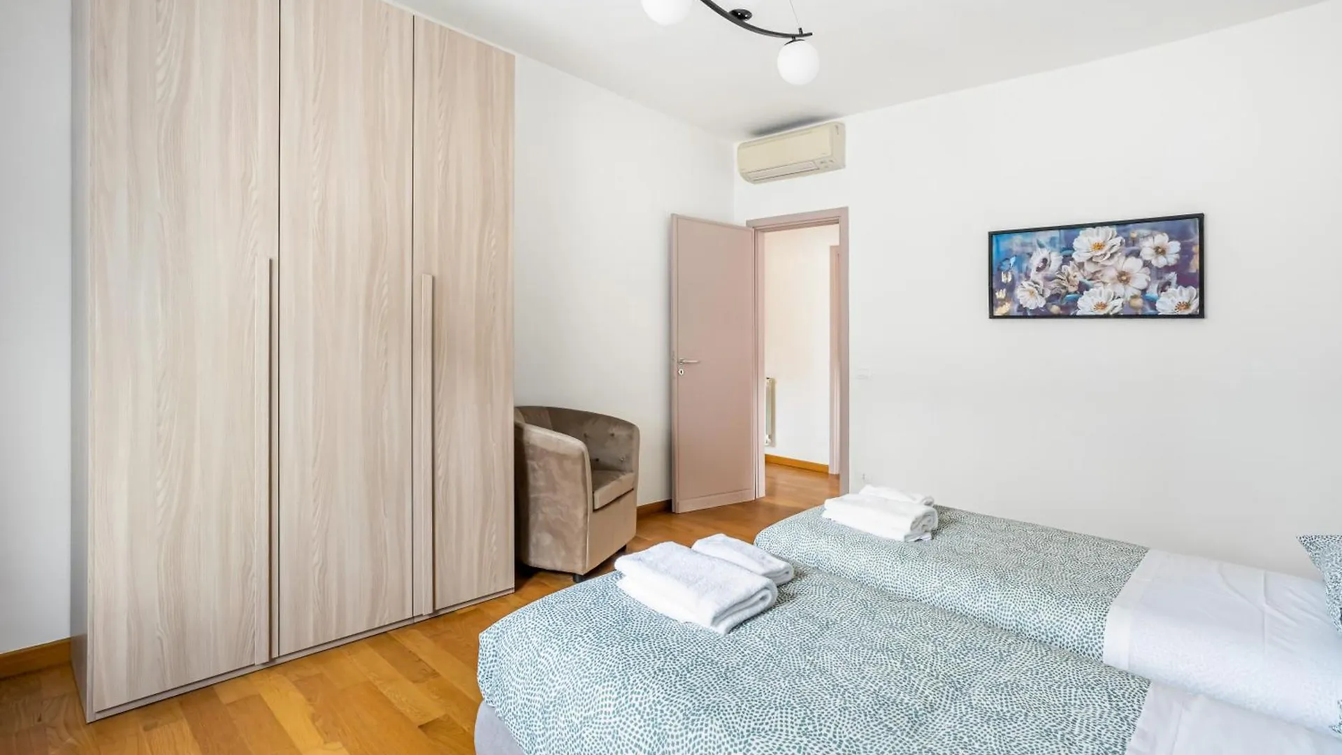 Your Florence Gems - Ponte Vecchio Apartments