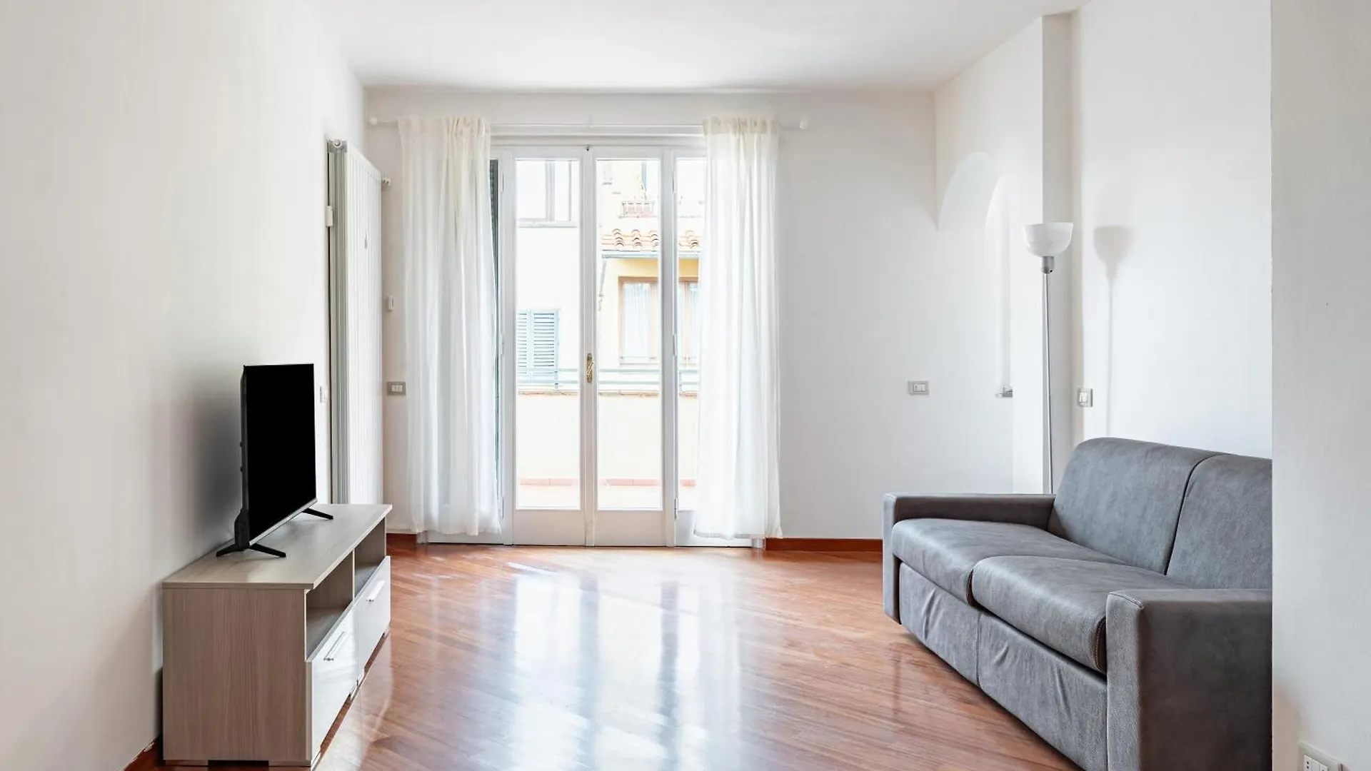 Your Florence Gems - Ponte Vecchio Apartments