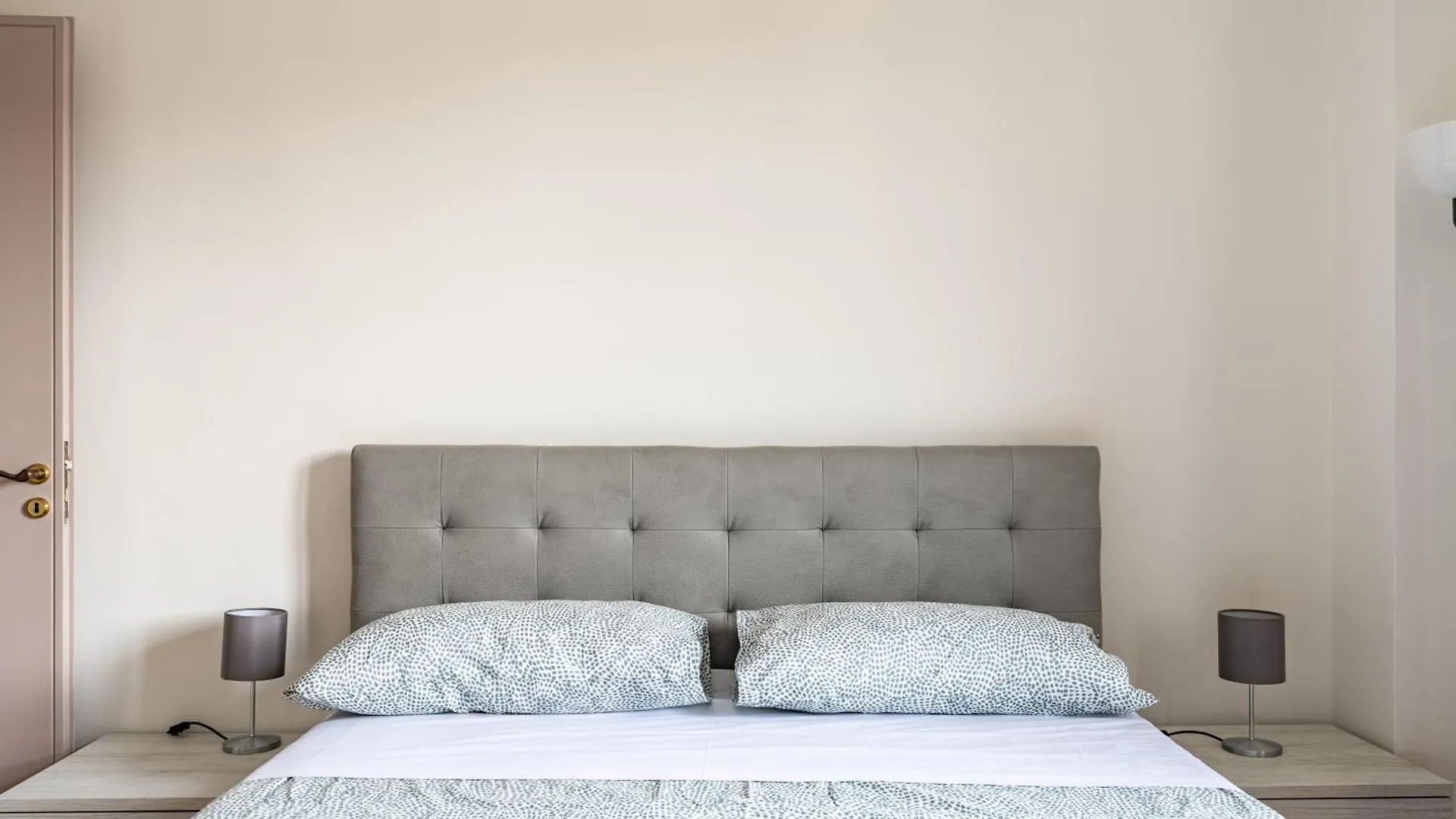Your Florence Gems - Ponte Vecchio Apartments