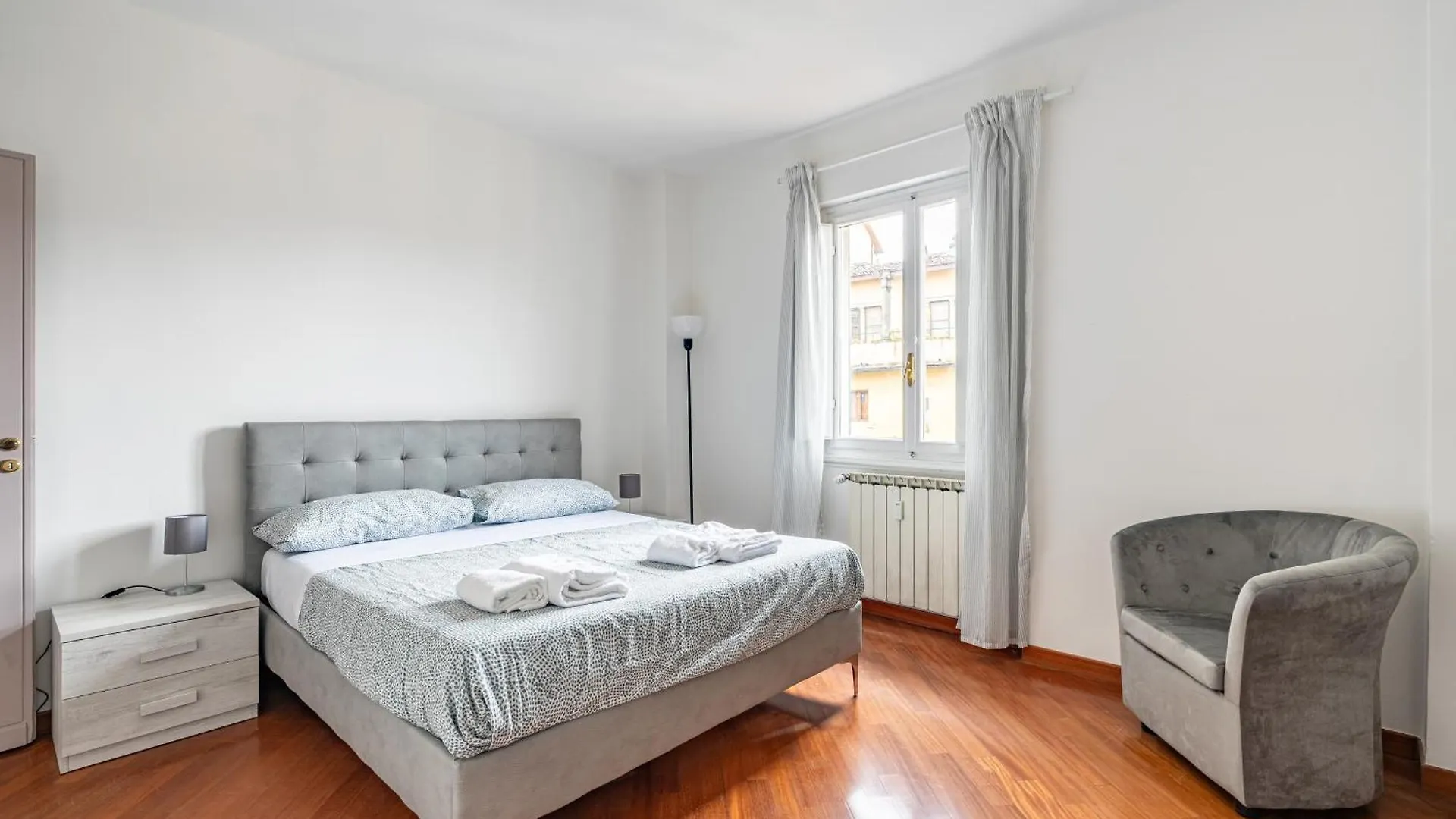 Your Florence Gems - Ponte Vecchio Apartments