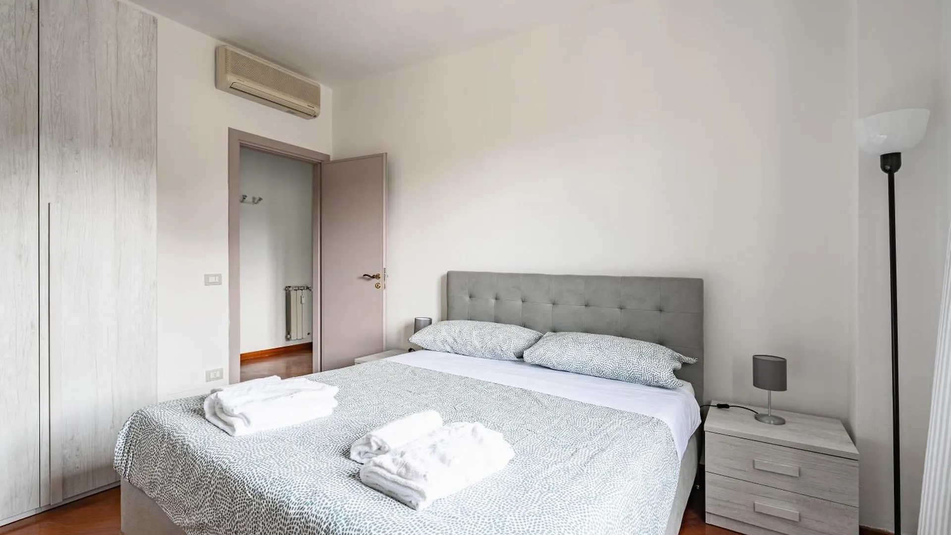 Your Florence Gems - Ponte Vecchio Apartments